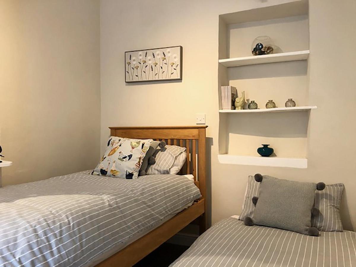Ewood Cottage *New* Exquisite Country Cottage 托德莫登 外观 照片